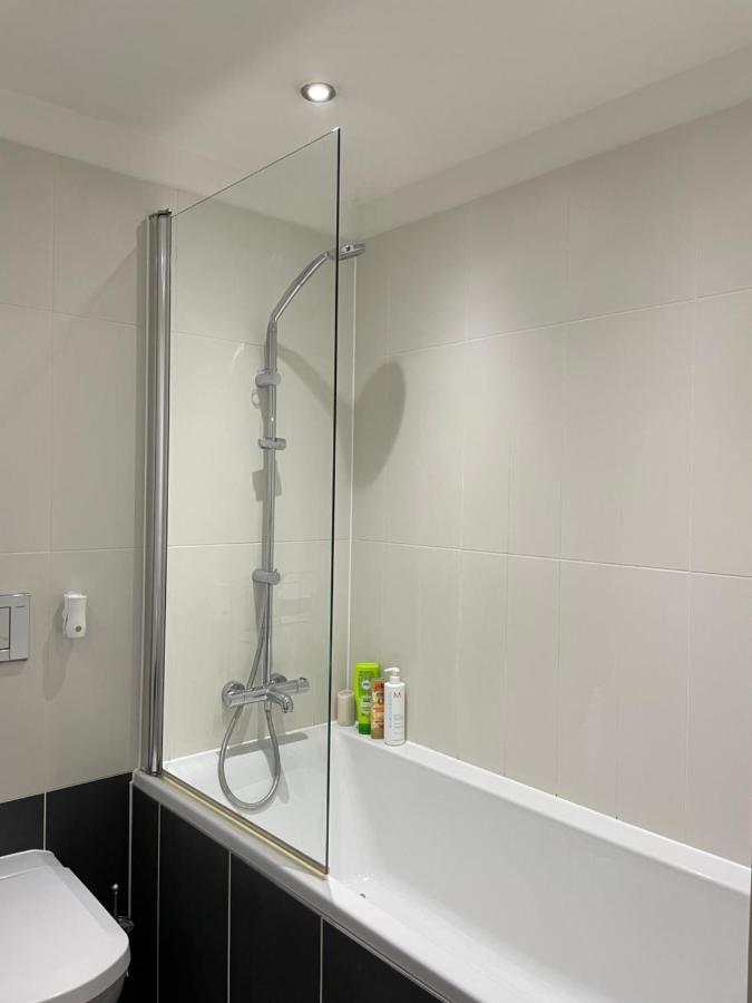 Wharf Inn Premier Apartment Central Manchester - Free Private Parking Exteriér fotografie